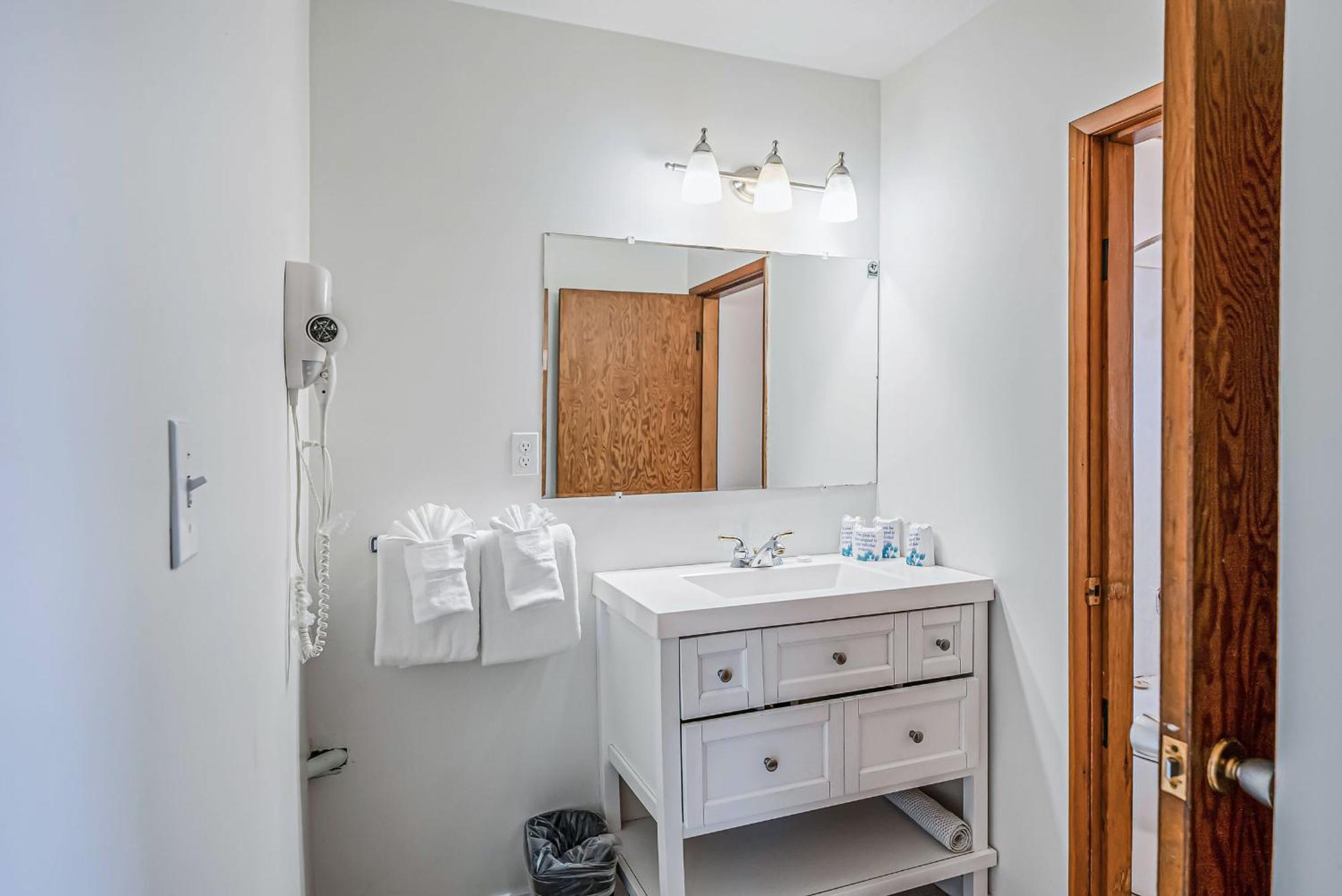 Bluebird Motel Nanaimo Ngoại thất bức ảnh